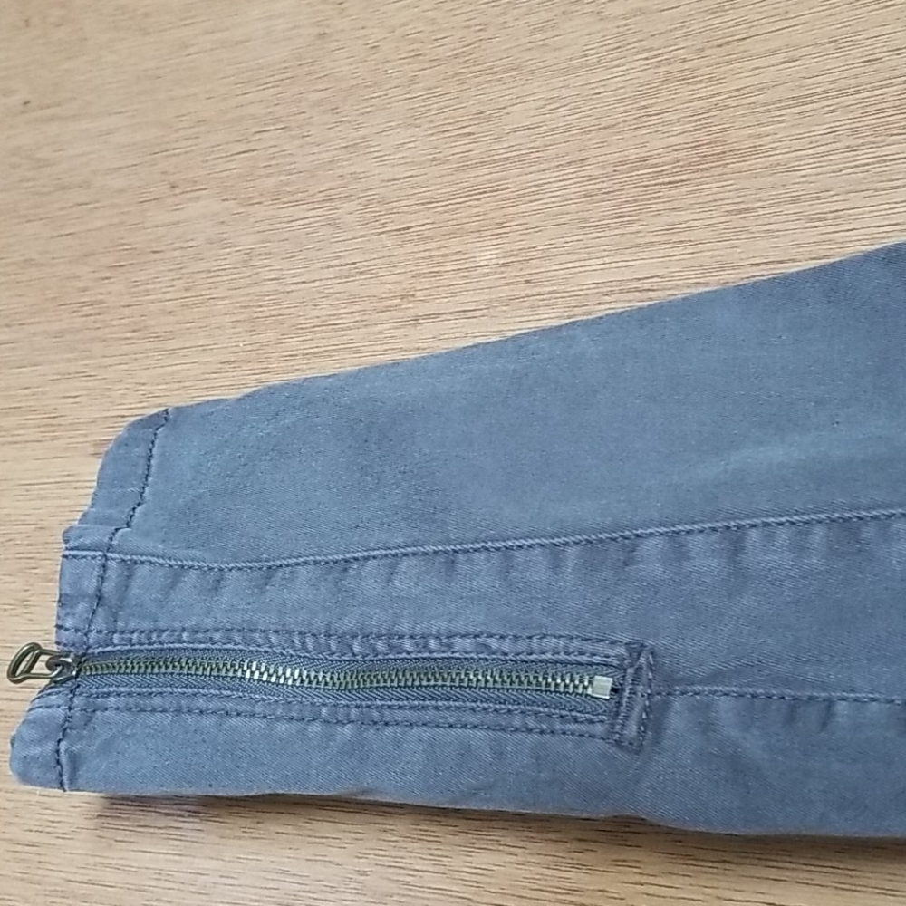 Pants - Picture 2 of 3